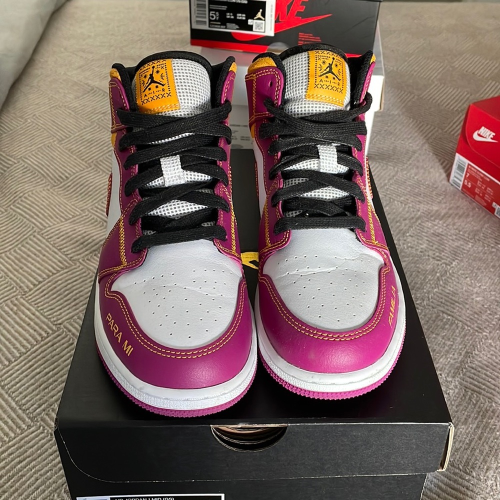 Nike mid la Familia